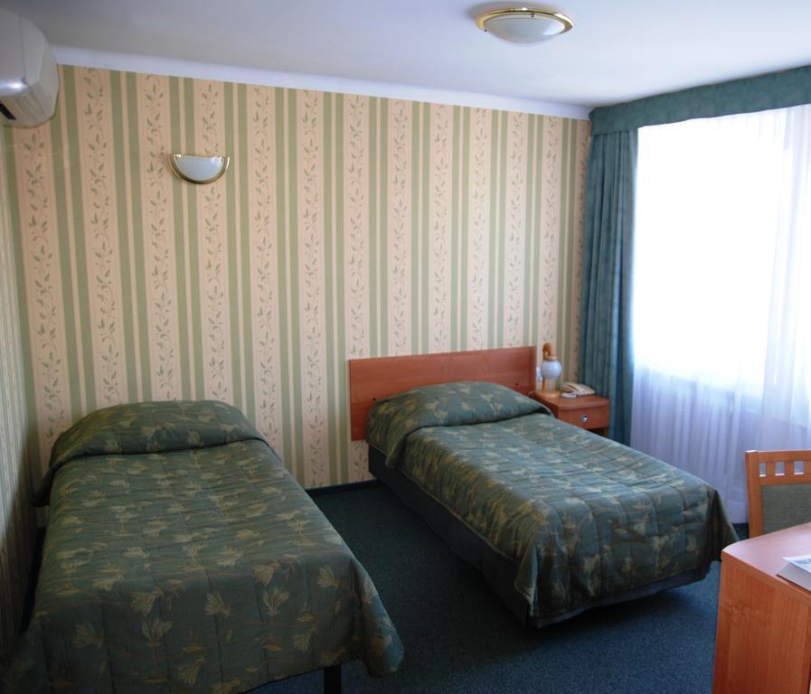Hotel Swiatowit Lodz  Exterior photo